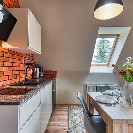 Lägenhet Royal Aparts Vika Gorskie Z Ogrodem *