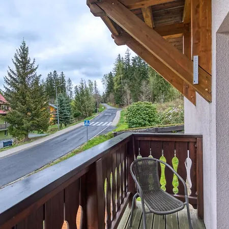 Lägenhet Royal Aparts Vika Gorskie Z Ogrodem Karpacz