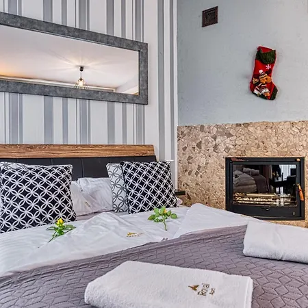 Royal Aparts Vika Gorskie Z Ogrodem Apartment